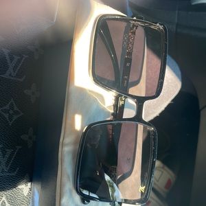 Louis Vuitton women’s sunglasses